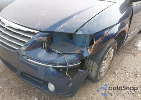 2005 Chrysler Town & Country Limited z USA, uszkodzony, nr VIN 2C8GP64L35R232508